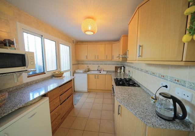 3 Zimmer Villa zu verkaufen in Dénia mit Pool - 229.000 € (Ref: 7188115)