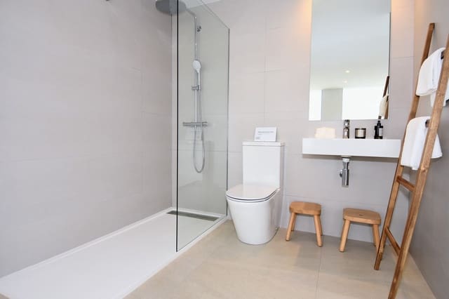 3 bedroom Apartment for sale in Dénia with pool - € 450,000 (Ref: 7339336)