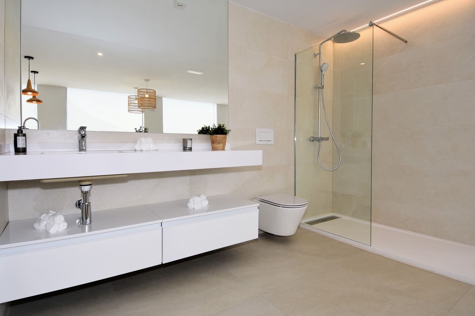 3 slaapkamer Penthouse te koop in Denia met zwembad - € 390.000 (Ref: 7341449)