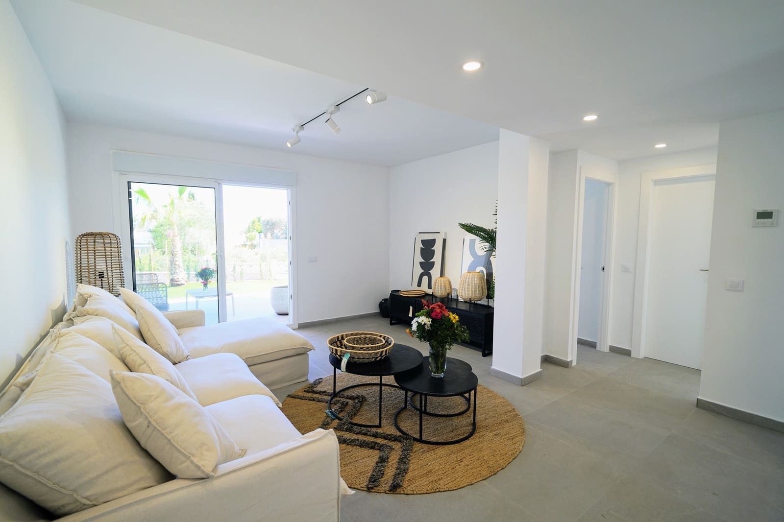 2 soveværelse Lejlighed til salg i Denia med swimmingpool - € 381.150 (Ref: 8177136)