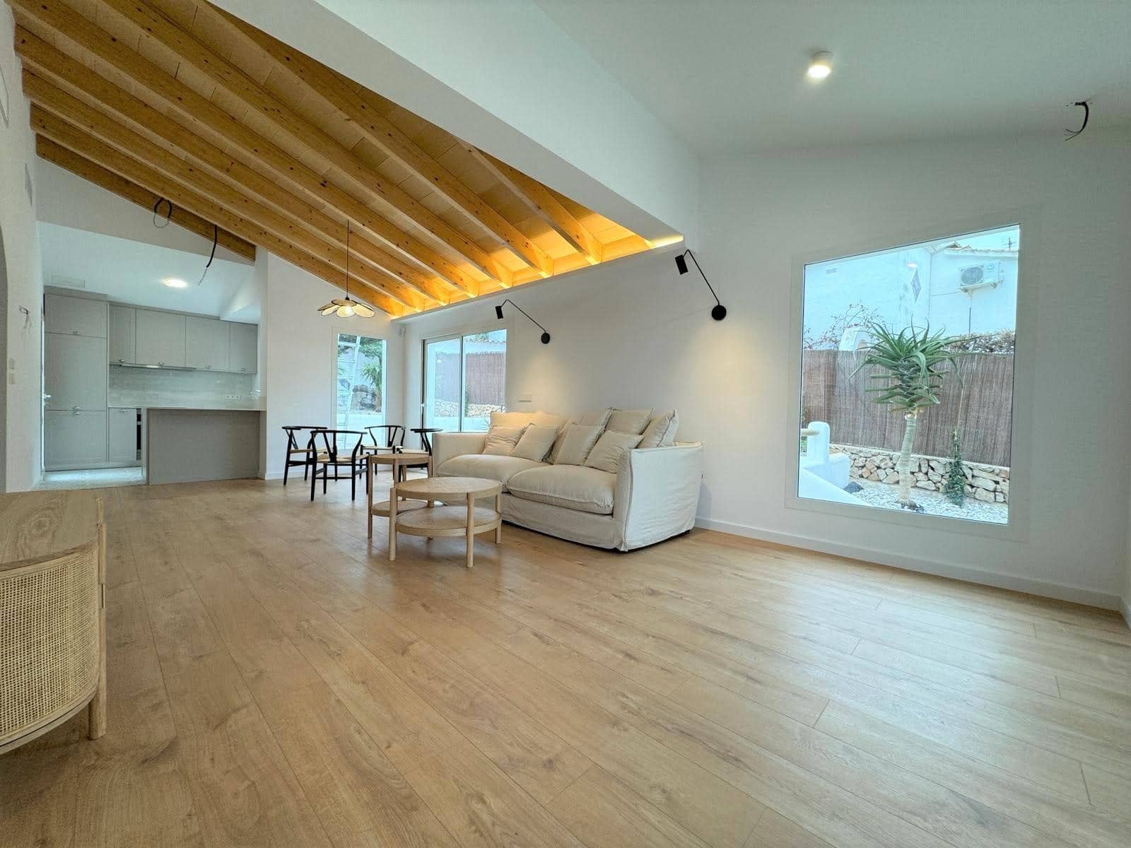 4 slaapkamer Villa te koop in Denia met zwembad - € 840.000 (Ref: 8189488)