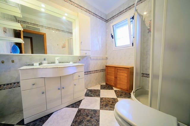 Chalet de 6 habitaciones en Dénia en venta con piscina - 549.900 € (Ref: 8274438)