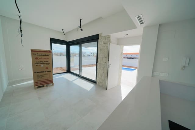 3 soveværelse Villa til salg i Dénia med swimmingpool - € 475.000 (Ref: 8444950)