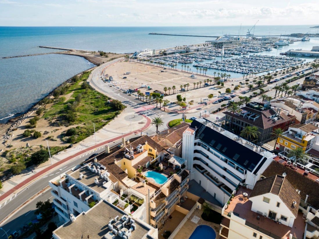 4 soveværelse Penthouse til salg i Denia med swimmingpool - € 875.000 (Ref: 8942146)