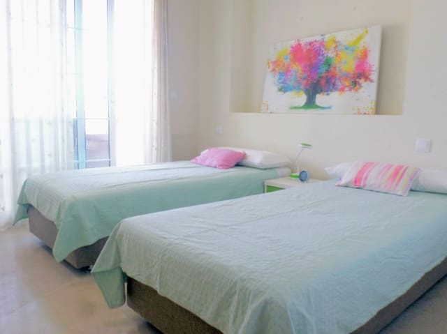 3 bedroom Apartment for sale in Dénia with pool - € 480,000 (Ref: 8948072)