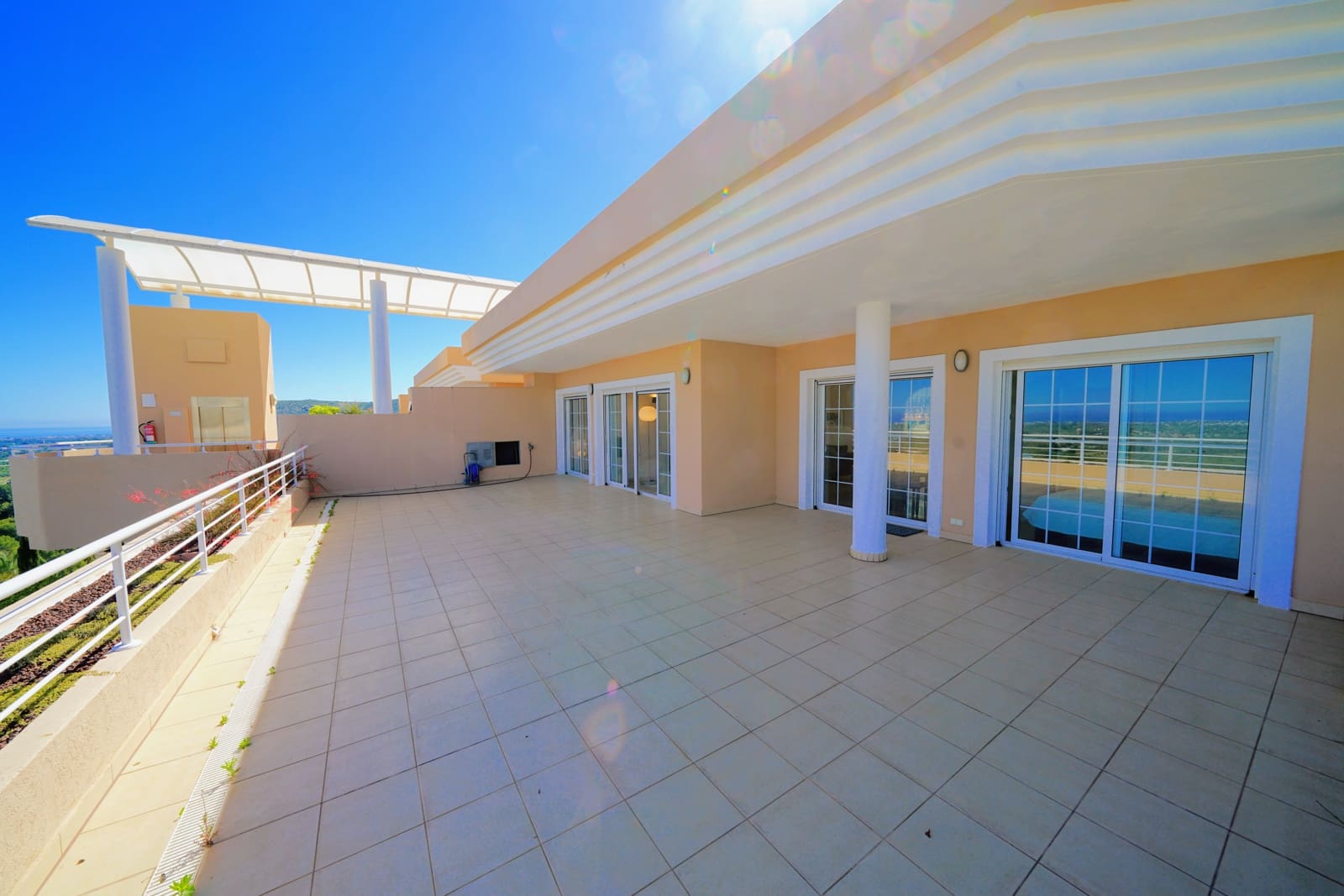 2 bedroom Penthouse for sale in Denia with pool - € 525,000 (Ref: 8948072)