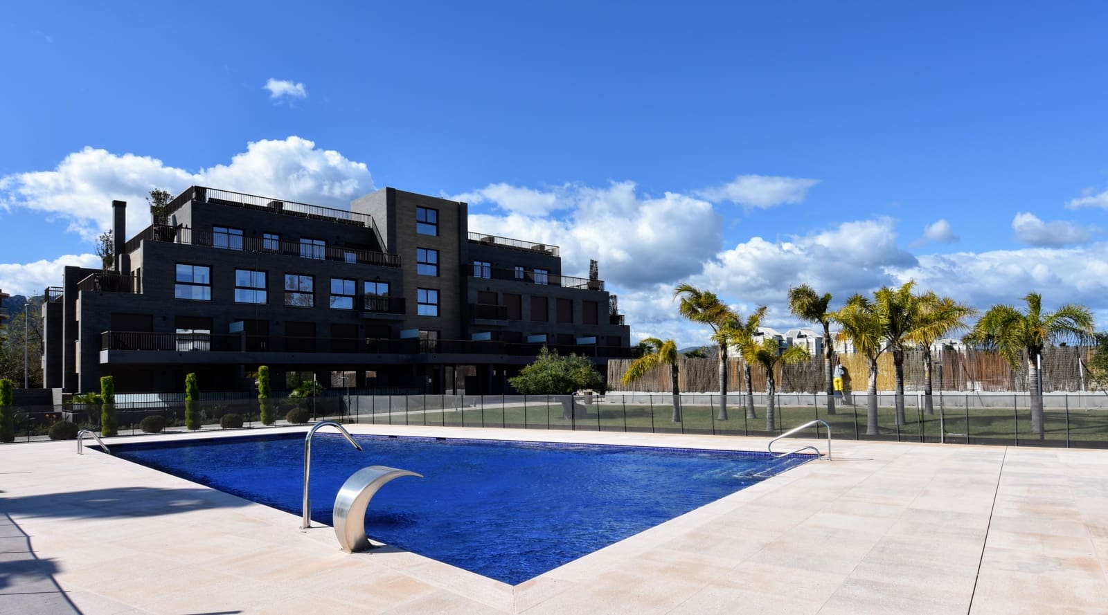 1 slaapkamer Appartement te koop in Denia met zwembad - € 190.000 (Ref: 9337223)