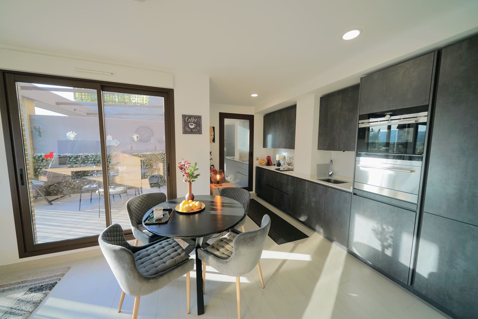 2 sovrum Lägenhet till salu i Denia med pool - 349 000 € (Ref: 9337223)