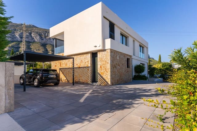 3 sypialnia Willa na sprzedaż w Dénia z basenem - 1 295 000 € (Ref: 9506355)