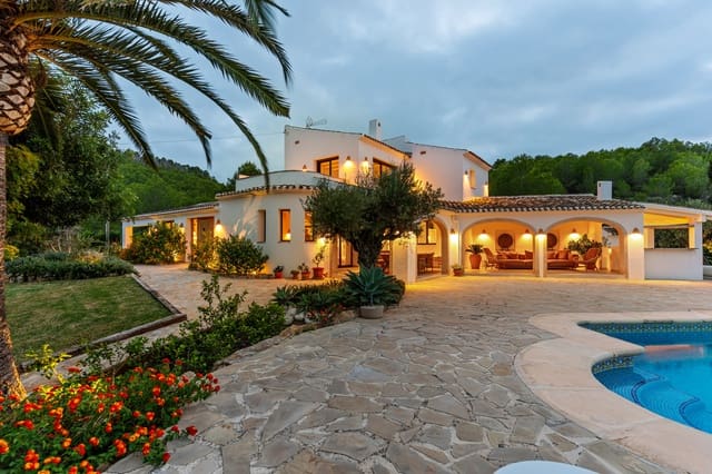 Chalet de 3 habitaciones en Javea / Xàbia en venta con piscina - 2.450.000 € (Ref: 9506762)