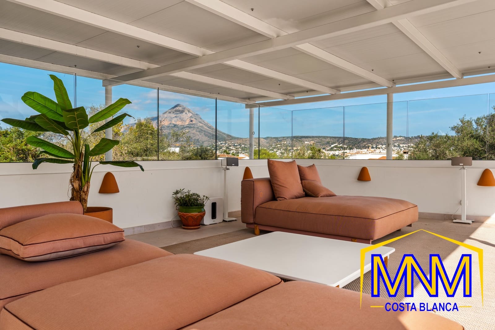 Chalet de 3 habitaciones en Javea / Xàbia en venta con piscina - 2.450.000 € (Ref: 9506762)