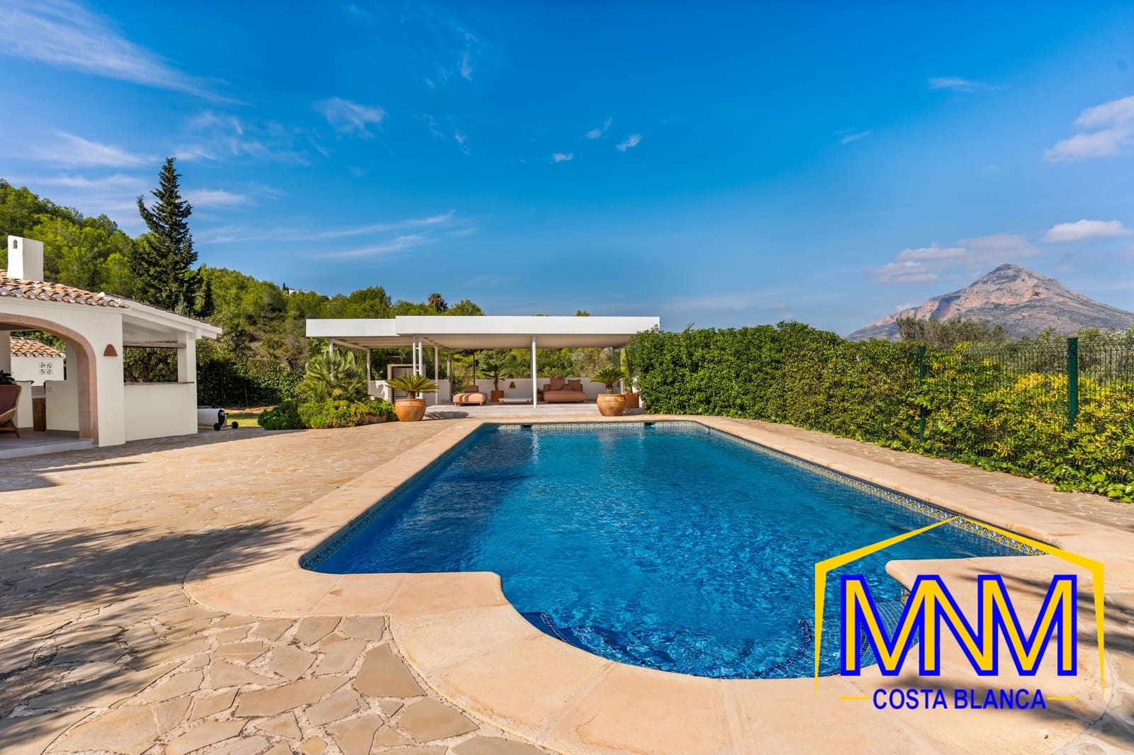 Chalet de 3 habitaciones en Javea / Xàbia en venta con piscina - 2.450.000 € (Ref: 9506762)