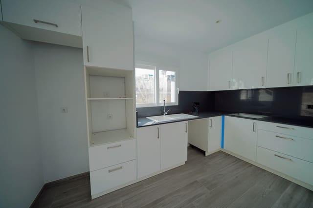 3 slaapkamer Villa te koop in Dénia met zwembad - € 550.000 (Ref: 9506763)