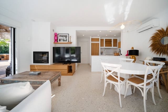 3 camera da letto Villa in vendita in Oliva con piscina - 649.000 € (Rif: 9506986)