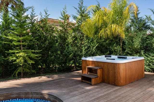 3 camera da letto Villa in vendita in Oliva con piscina - 649.000 € (Rif: 9506986)