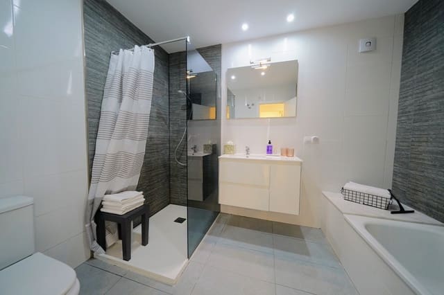 Ático de 3 habitaciones en Dénia en venta con piscina - 359.000 € (Ref: 9631515)