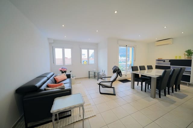 Ático de 3 habitaciones en Dénia en venta con piscina - 359.000 € (Ref: 9631515)