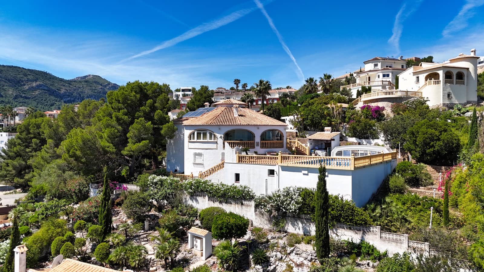 Chalet de 5 habitaciones en Pedreguer en venta con piscina - 695.000 € (Ref: 9863880)