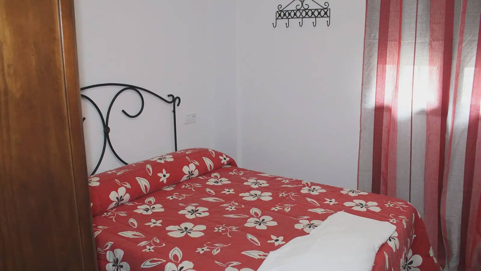 8 bedroom Finca/Country House for sale in Moratalla with pool - € 350,000 (Ref: 9922749)