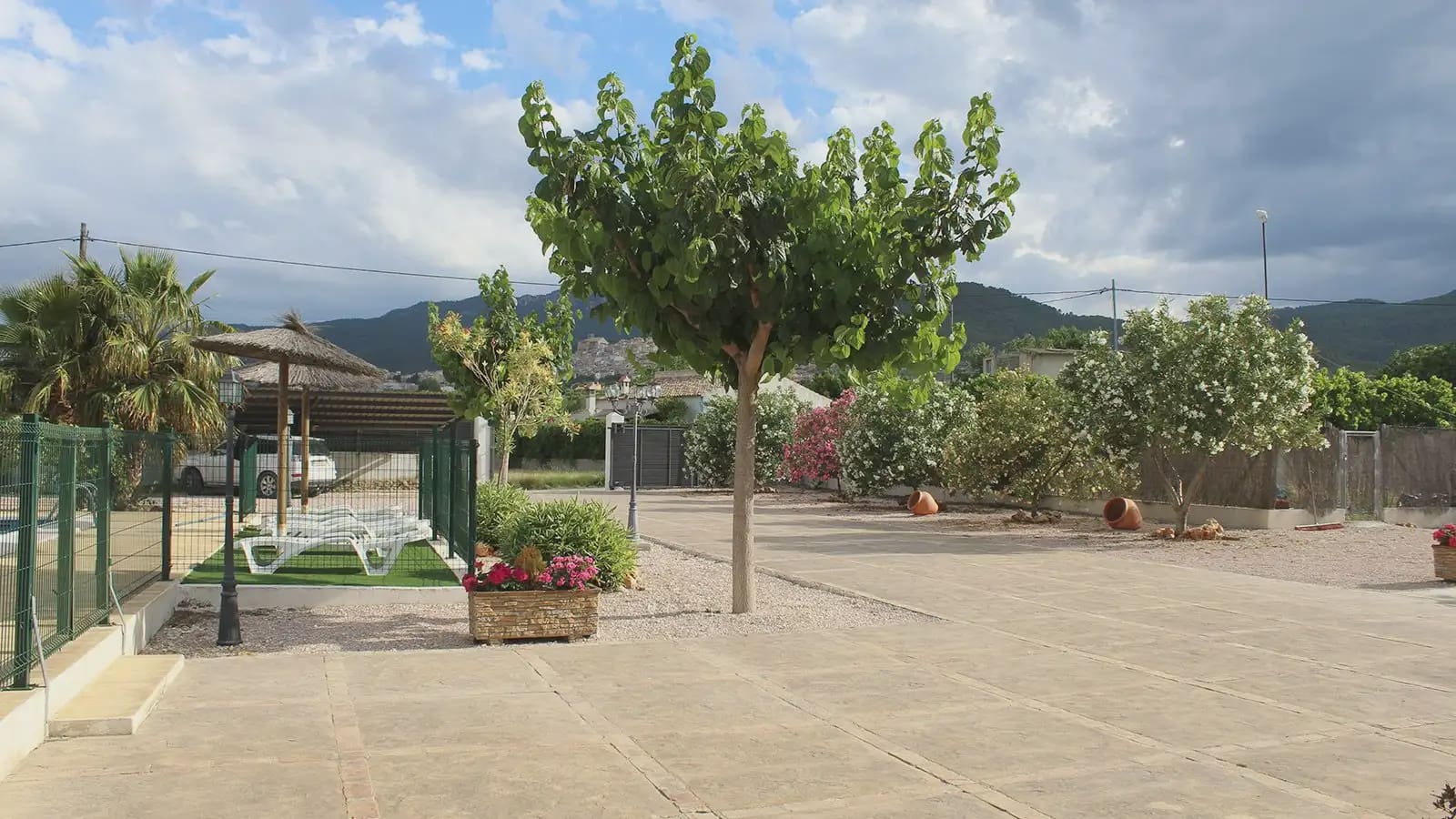 8 bedroom Finca/Country House for sale in Moratalla with pool - € 350,000 (Ref: 9922749)