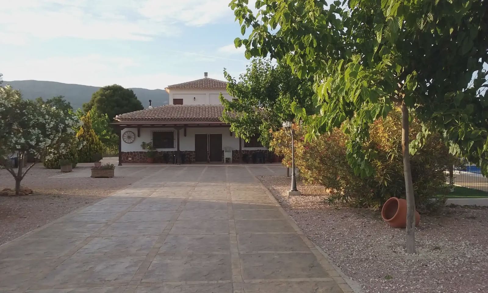 8 bedroom Finca/Country House for sale in Moratalla with pool - € 350,000 (Ref: 9922749)