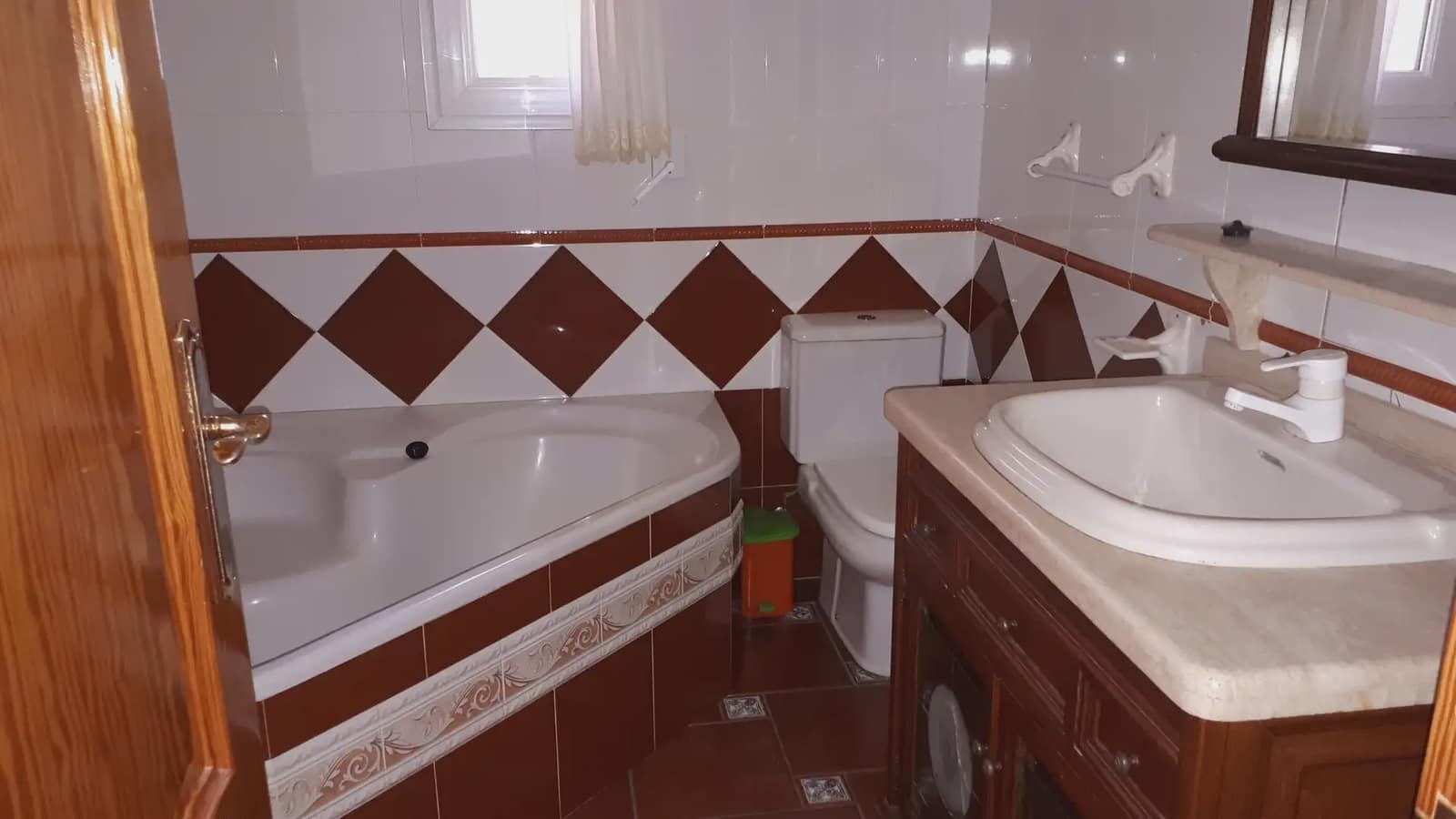 4 sypialnia Willa na sprzedaż w La Alcayna z basenem garażem - 750 000 € (Ref: 9922750)