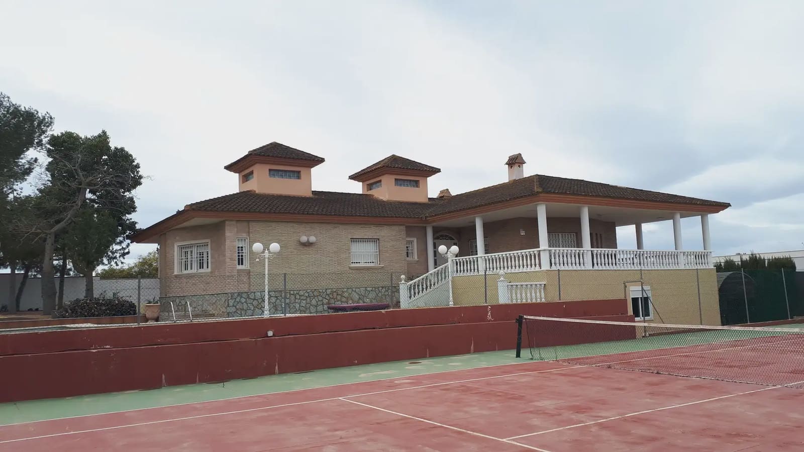 4 sypialnia Willa na sprzedaż w La Alcayna z basenem garażem - 750 000 € (Ref: 9922750)