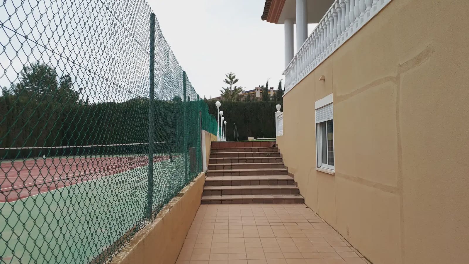 4 sypialnia Willa na sprzedaż w La Alcayna z basenem garażem - 750 000 € (Ref: 9922750)