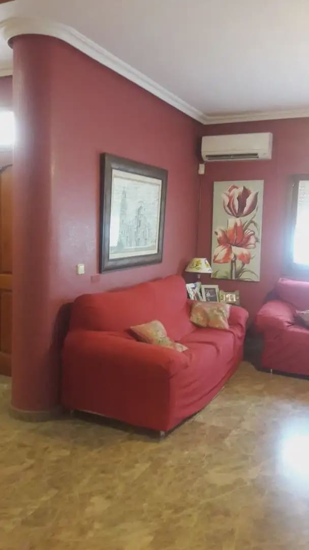 5 bedroom Villa for sale in Beniajan with pool garage - € 385,000 (Ref: 9922753)