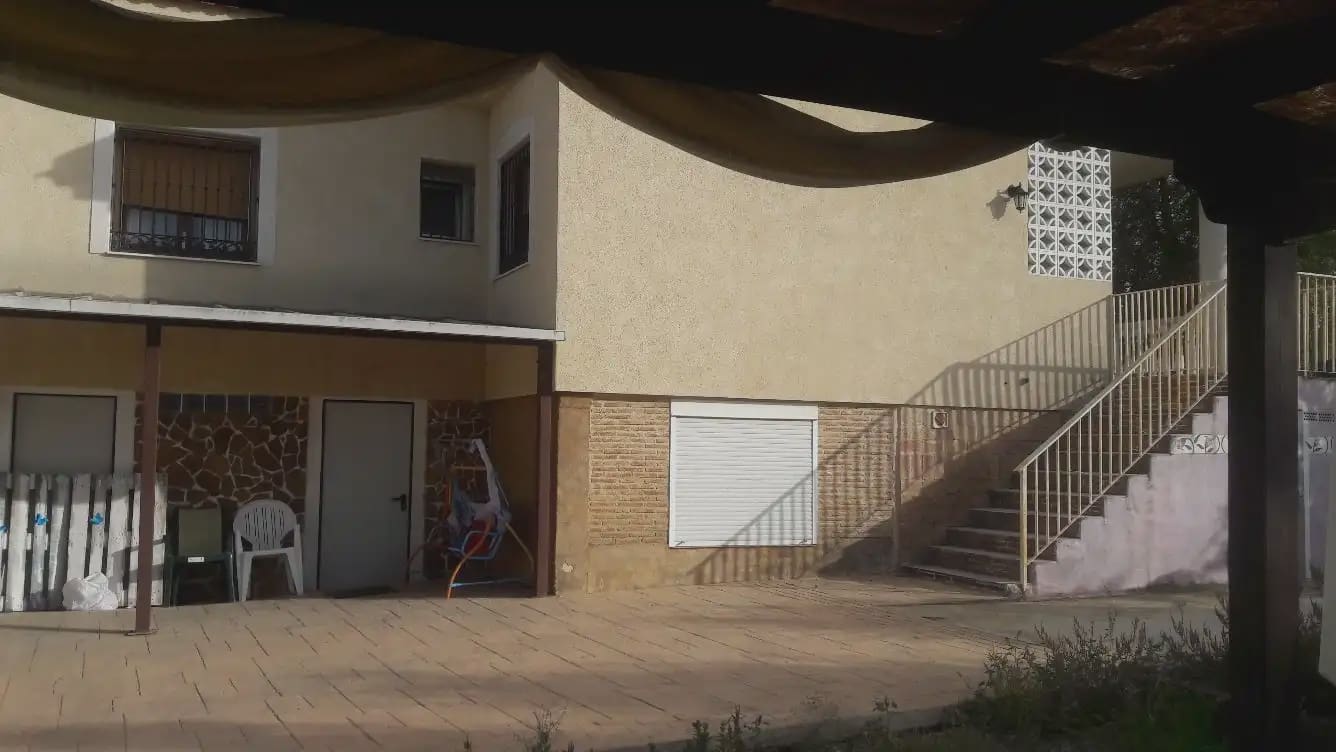 5 bedroom Villa for sale in Beniajan with pool garage - € 385,000 (Ref: 9922753)
