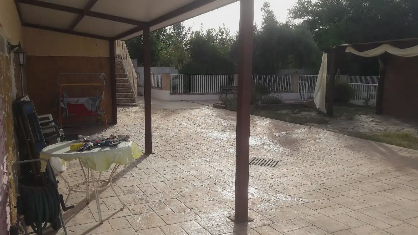 5 bedroom Villa for sale in Beniajan with pool garage - € 385,000 (Ref: 9922753)