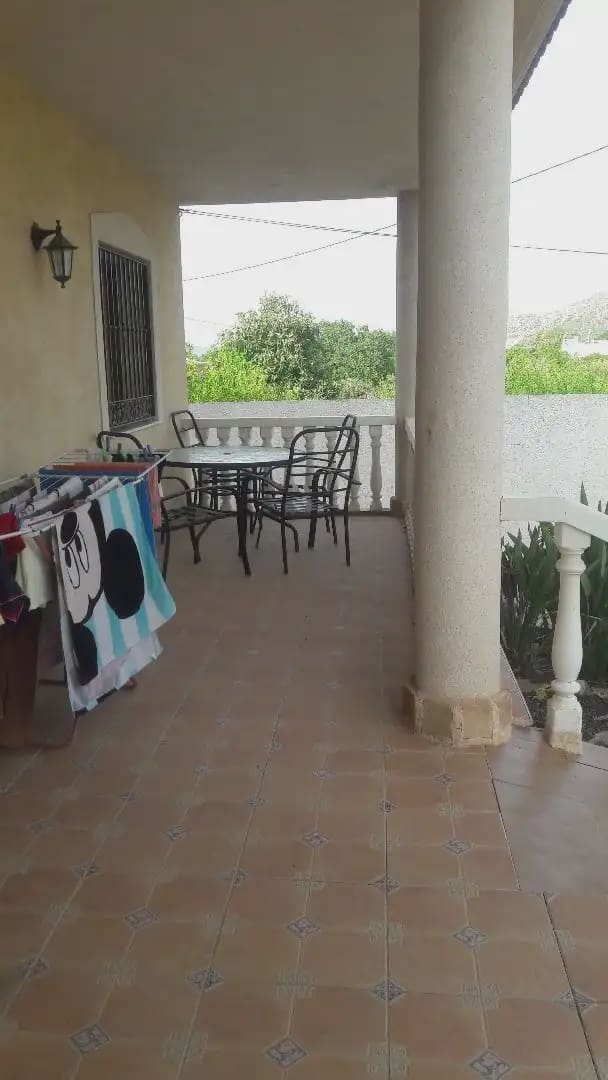 5 bedroom Villa for sale in Beniajan with pool garage - € 385,000 (Ref: 9922753)
