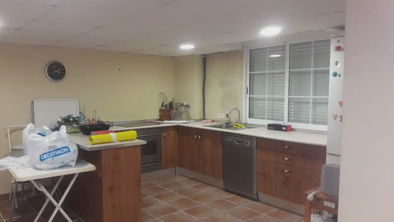 5 bedroom Villa for sale in Beniajan with pool garage - € 385,000 (Ref: 9922753)