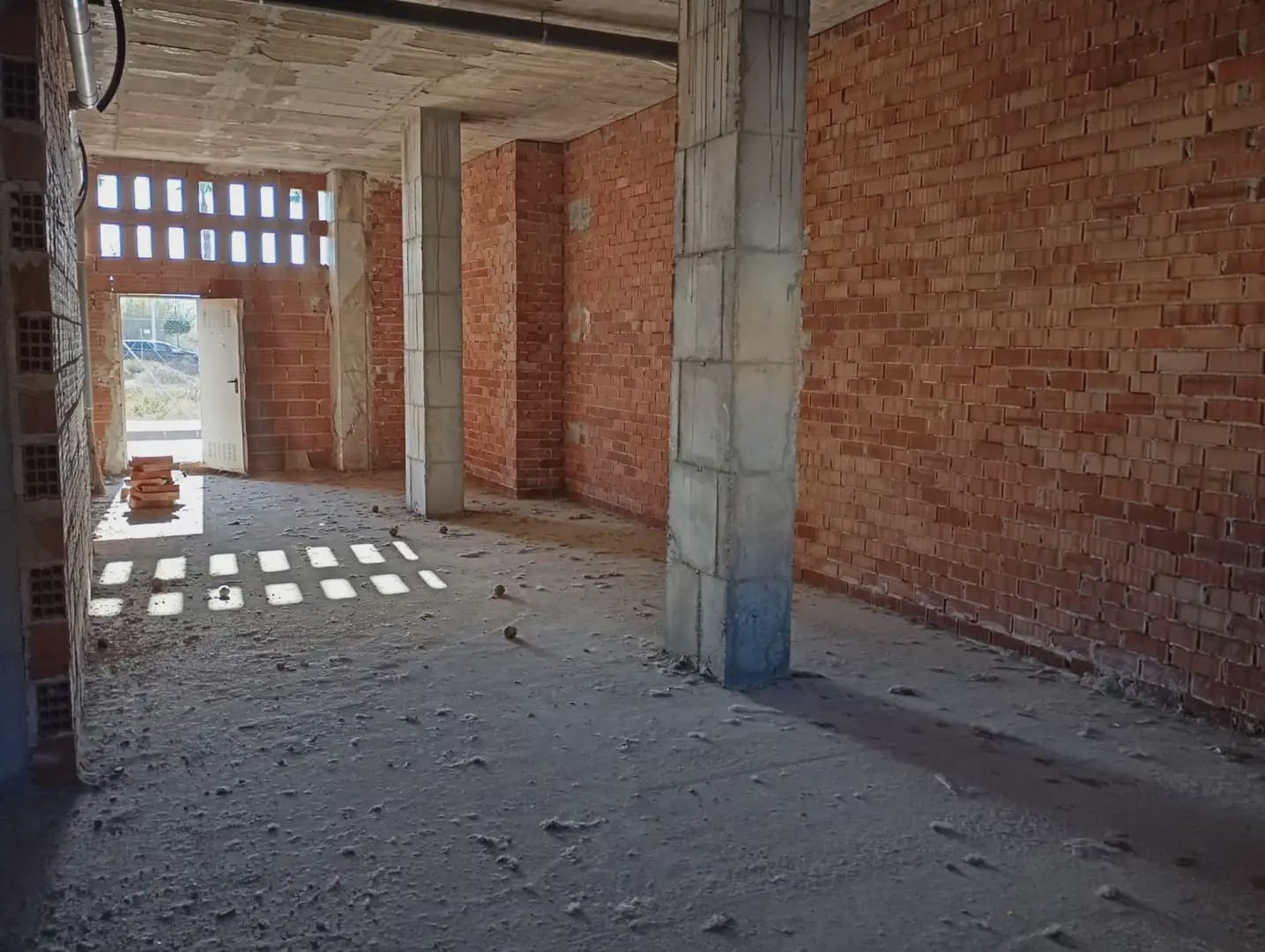 Commercial for sale in Zarandona - € 70,500 (Ref: 9922755)