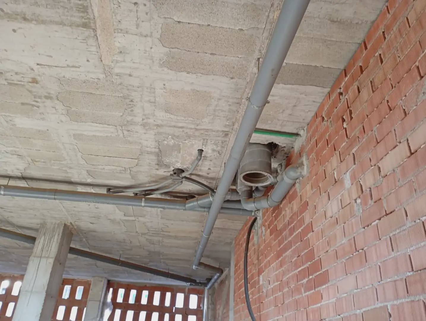 Comercial para venda em Zarandona - 147 000 € (Ref: 9922760)