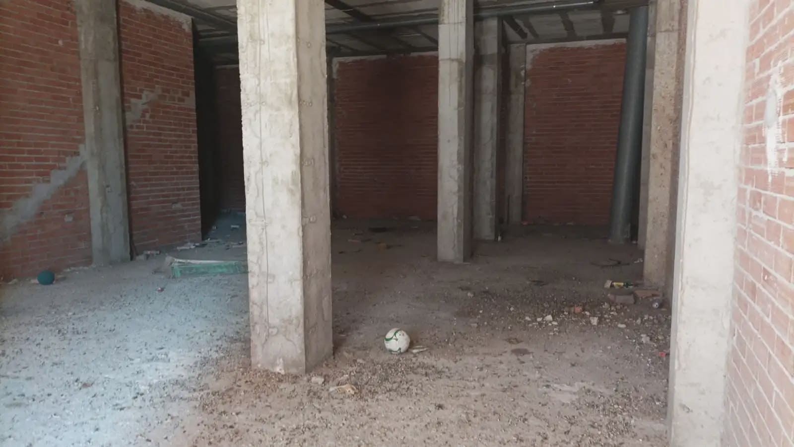 Erhverv til leje i Murcia by - € 800 (Ref: 9922761)