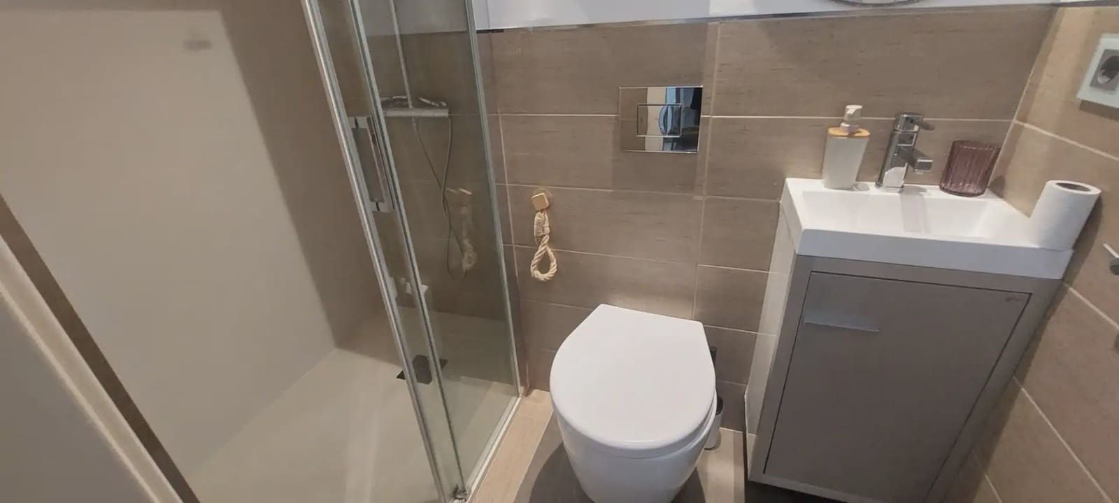 2 slaapkamer Appartement te huur in Murcia stad - € 1.300 (Ref: 9922766)