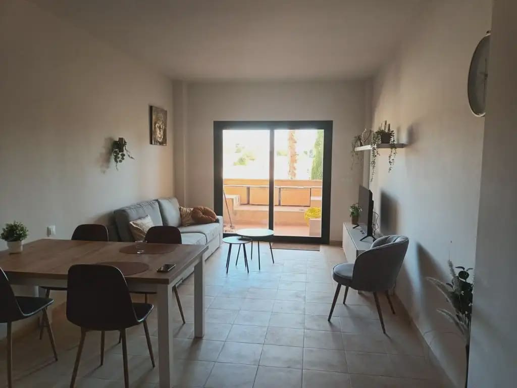 3 bedroom Flat for rent in Hacienda del Alamo with pool - € 1,350 (Ref: 9922771)