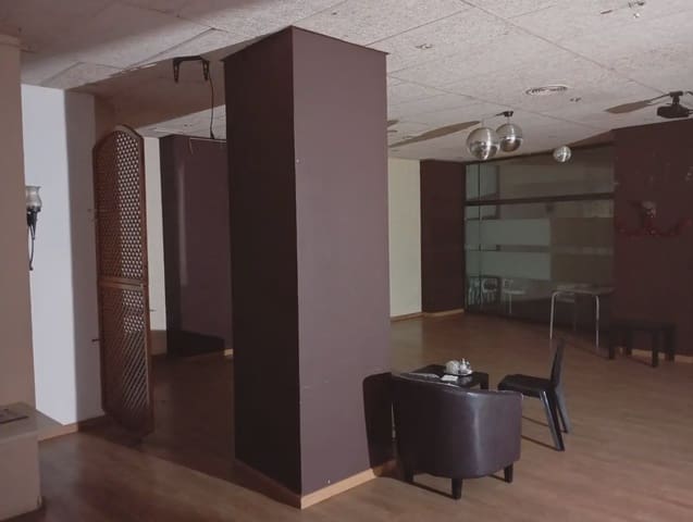 Commercieel te koop in Puente Tocinos, Murcia stad - € 120.000 (Ref: 9922776)