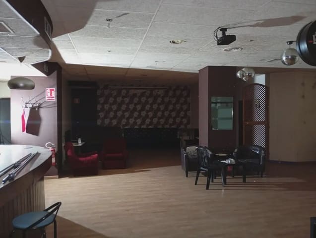 Commercieel te koop in Puente Tocinos, Murcia stad - € 120.000 (Ref: 9922776)