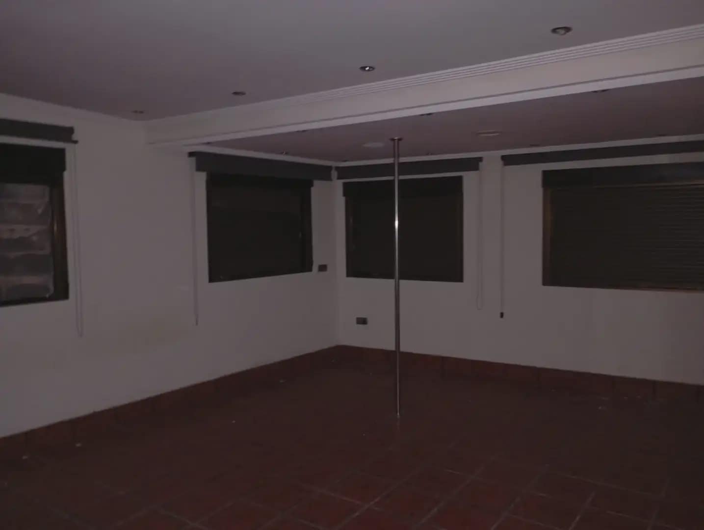 10 soveværelse Villa til salg i Atamaria med swimmingpool garage - € 455.000 (Ref: 9922793)