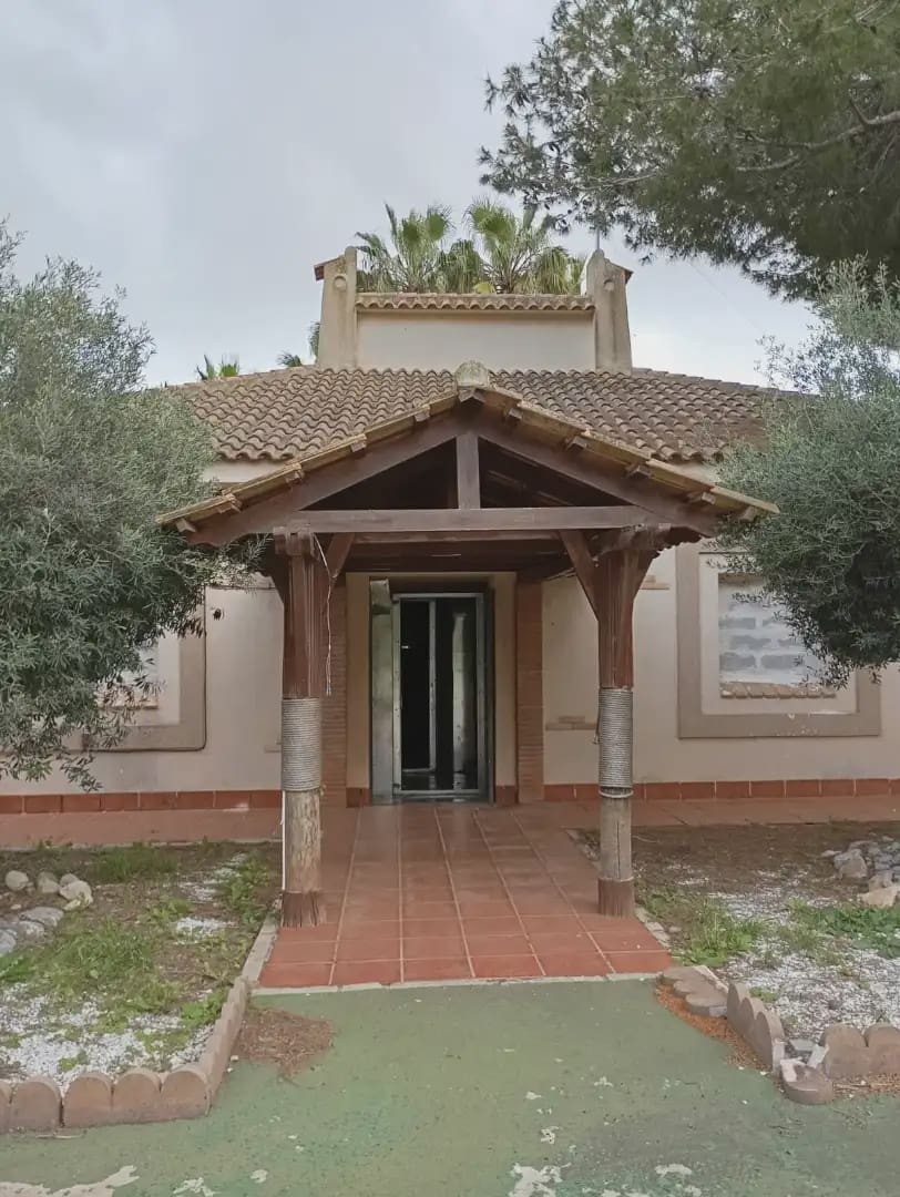 10 soveværelse Villa til salg i Atamaria med swimmingpool garage - € 455.000 (Ref: 9922793)