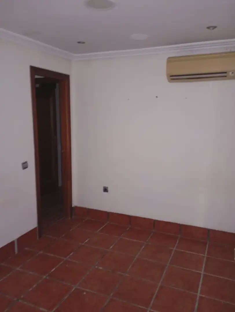 10 soveværelse Villa til salg i Atamaria med swimmingpool garage - € 455.000 (Ref: 9922793)