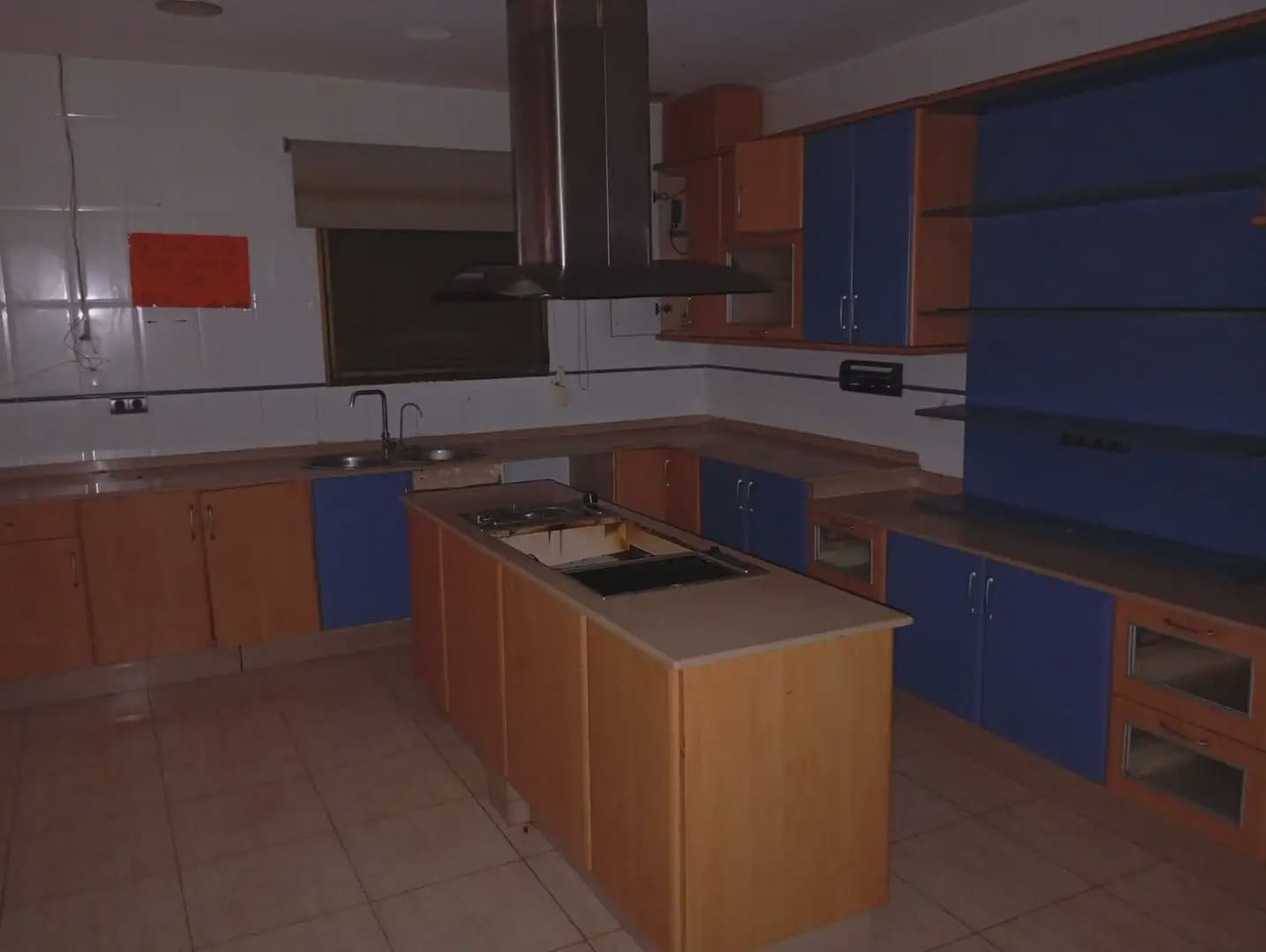 10 soveværelse Villa til salg i Atamaria med swimmingpool garage - € 455.000 (Ref: 9922793)