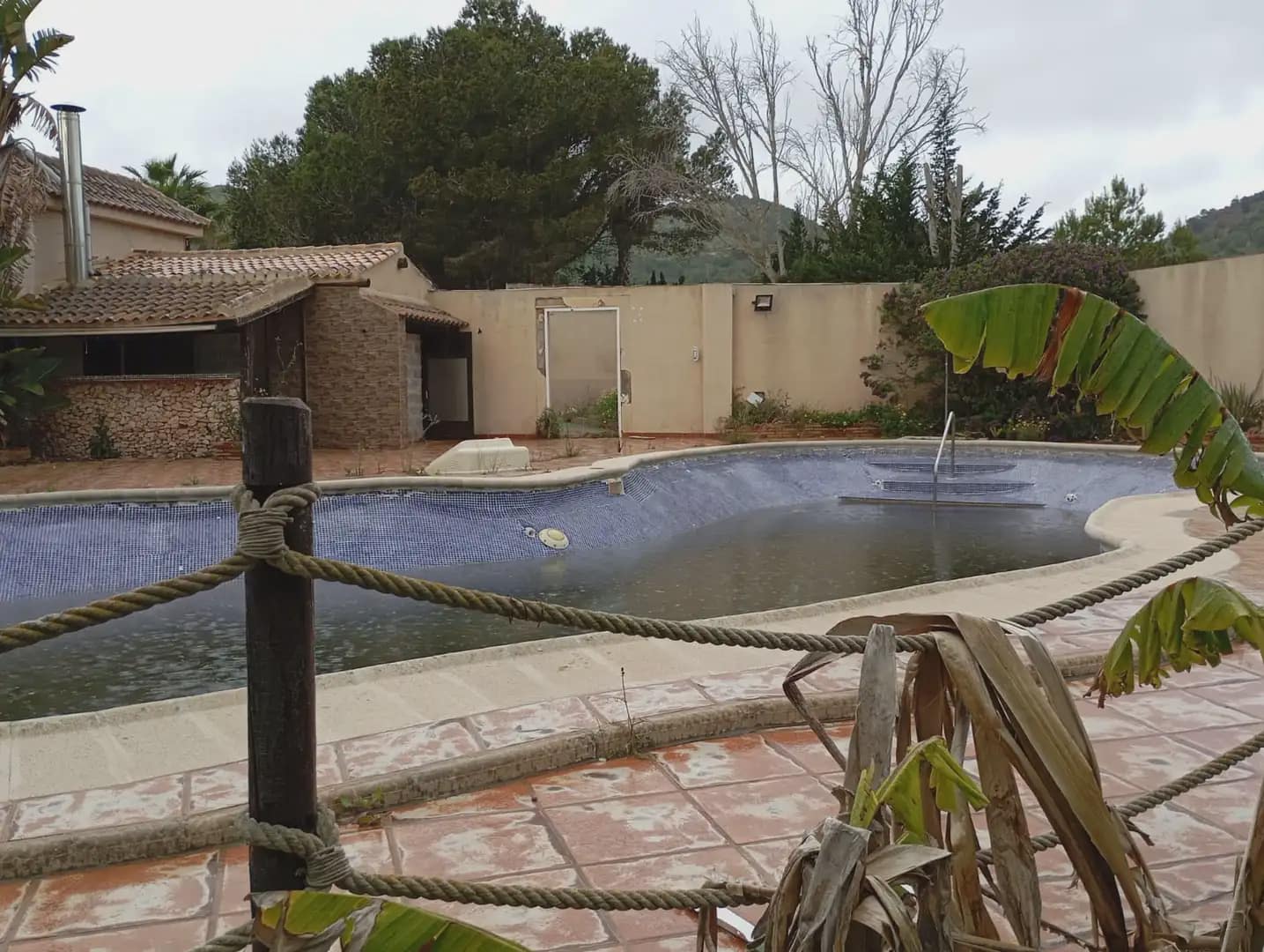 10 soveværelse Villa til salg i Atamaria med swimmingpool garage - € 455.000 (Ref: 9922793)