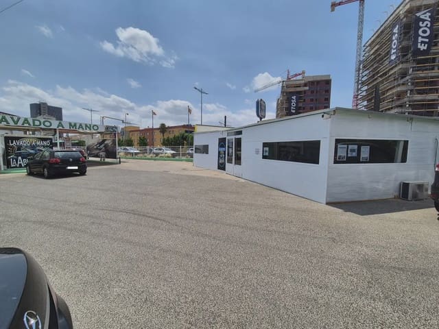 Kommersiell til salgs i El Puntal, Murcia by - € 55 000 (Ref: 9948614)