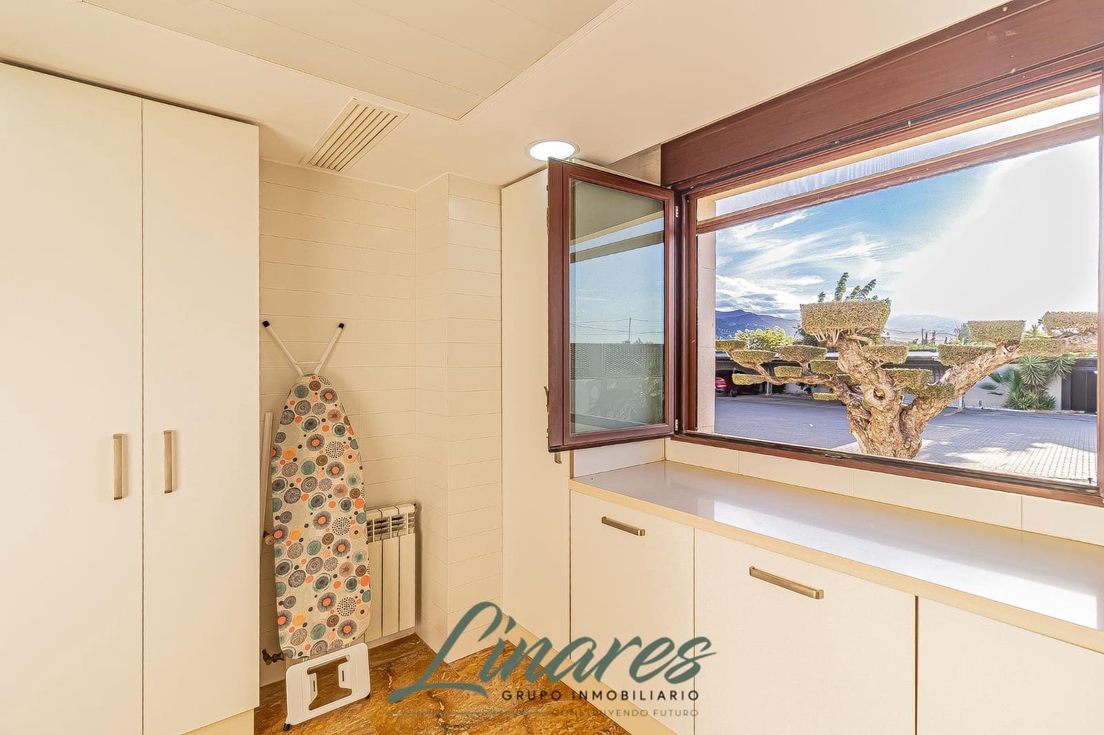 4 bedroom Villa for sale in Algezares with pool - € 1,190,000 (Ref: 10055497)