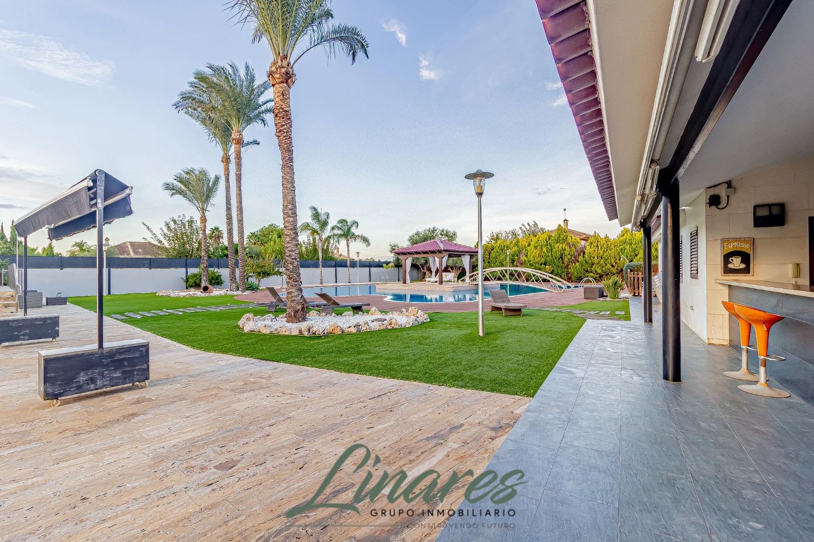 4 bedroom Villa for sale in Algezares with pool - € 1,190,000 (Ref: 10055497)