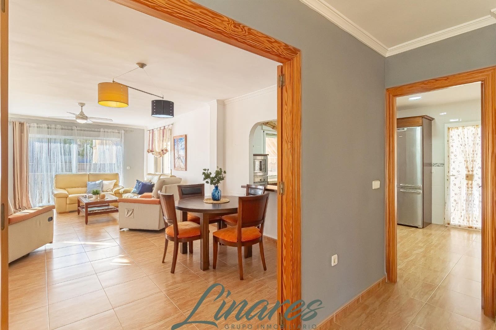 Chalet de 3 habitaciones en La Manga del Mar Menor en venta - 599.000 € (Ref: 10120136)