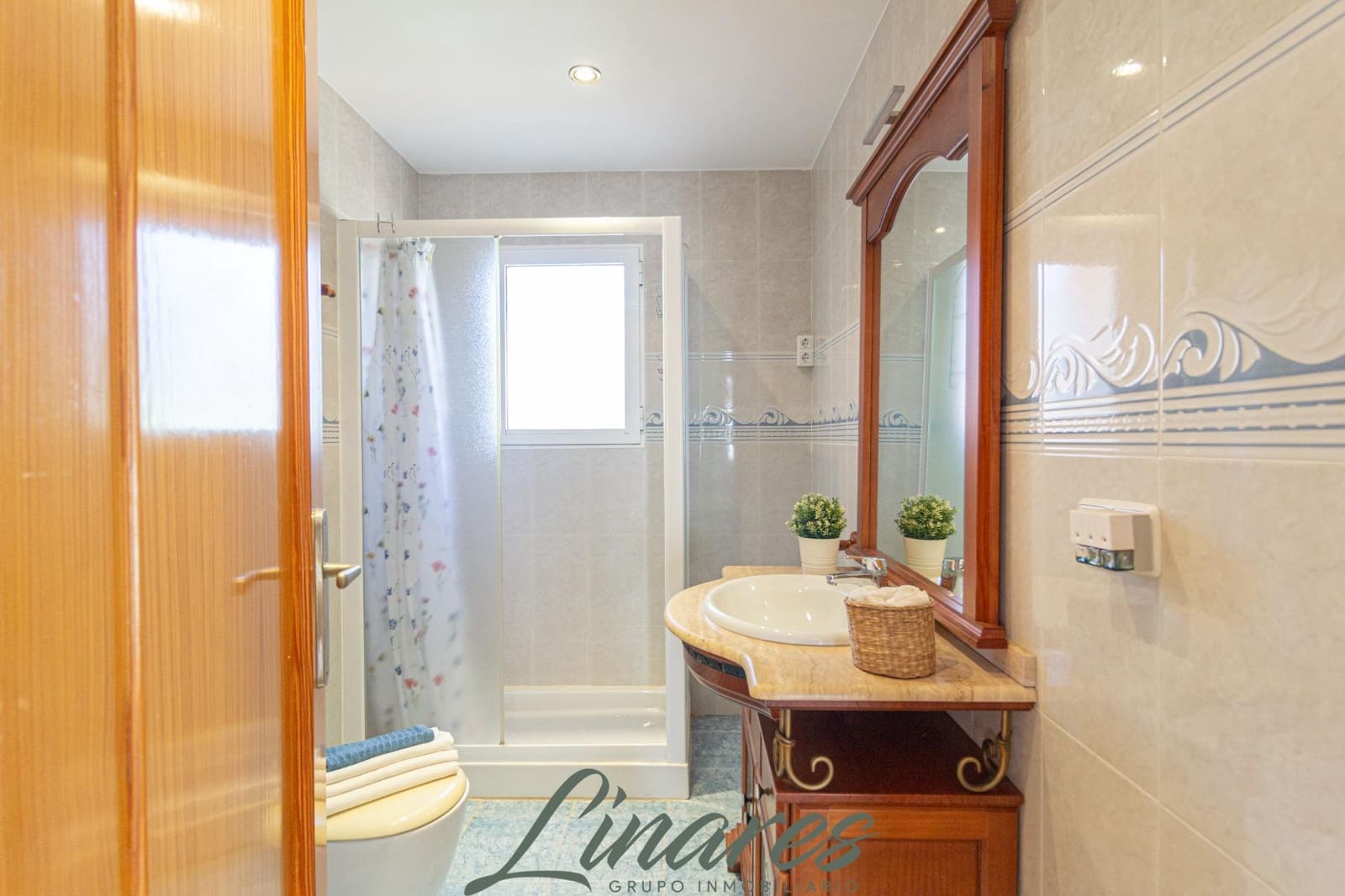 Chalet de 3 habitaciones en La Manga del Mar Menor en venta - 599.000 € (Ref: 10120136)